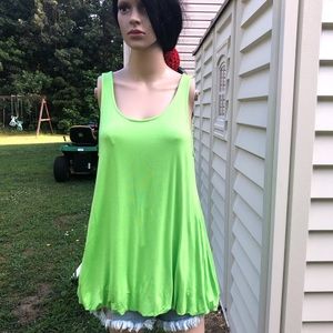 Lime Green Sleeveless Blouse Size M 🛍